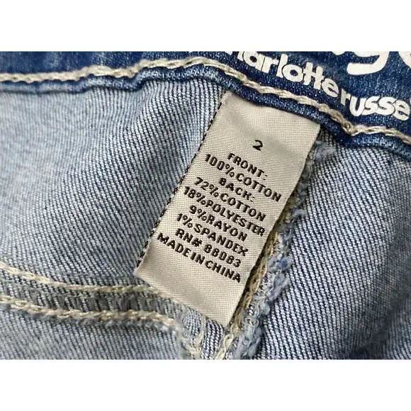 REFUGE Charlotte Russe Womens Size 2 Cuffed Girlfriend Denim Blue Jean Shorts - Picture 6 of 7